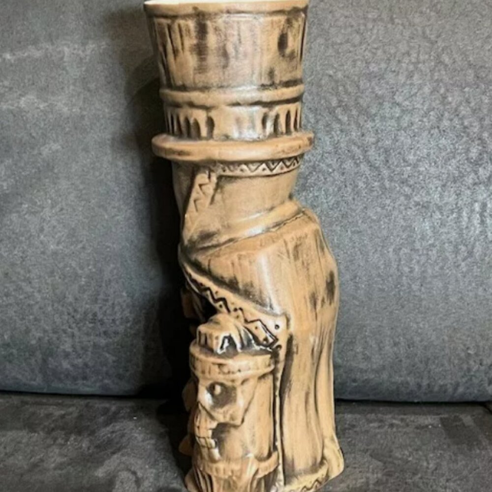 Disneyland Haunted Mansion Hatbox Ghost Trader Sams Tiki Mug 2nd Edition - Picture 4 of 8